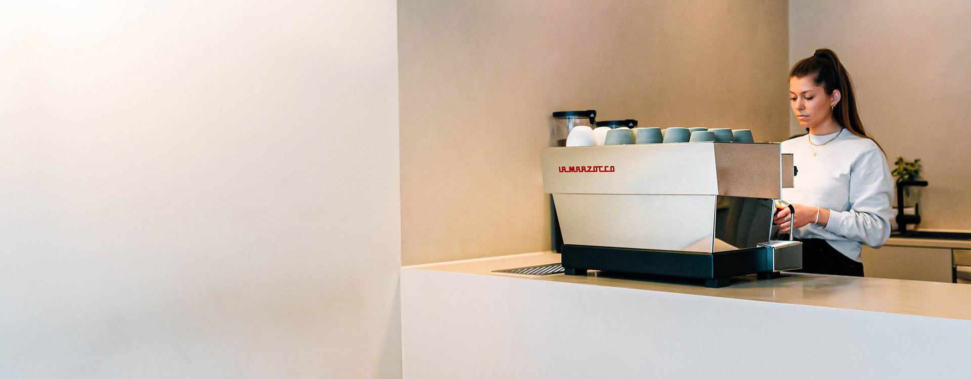 Linea Classic S na barze kawiarni